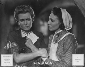 Karin Hardt (links) und Hilde Körber in dem Film Via Mala (1945)